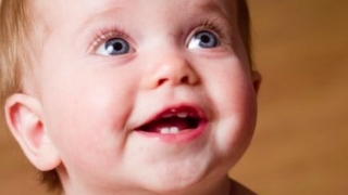 Igiena orala la copii si bebelusi: sfaturi pentru dinti frumosi si sanatosi
